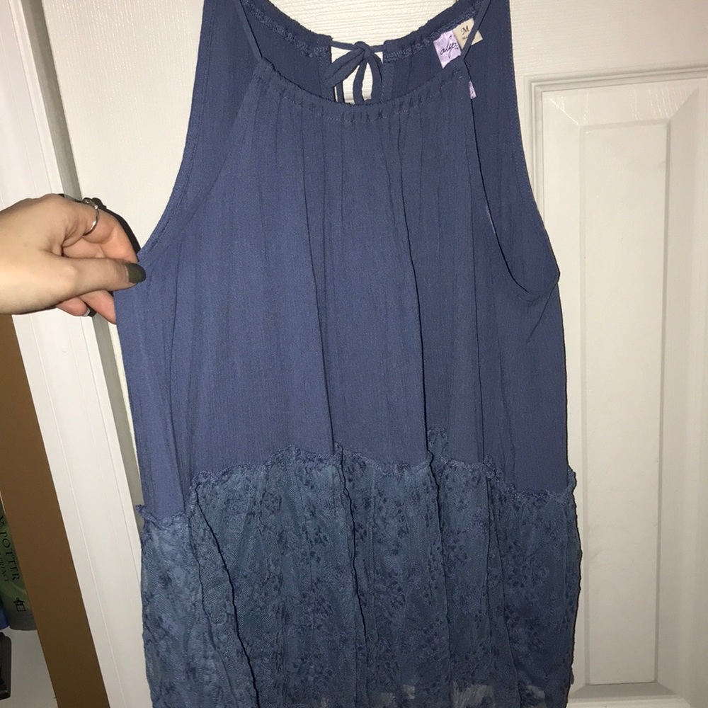 blue tank w lace